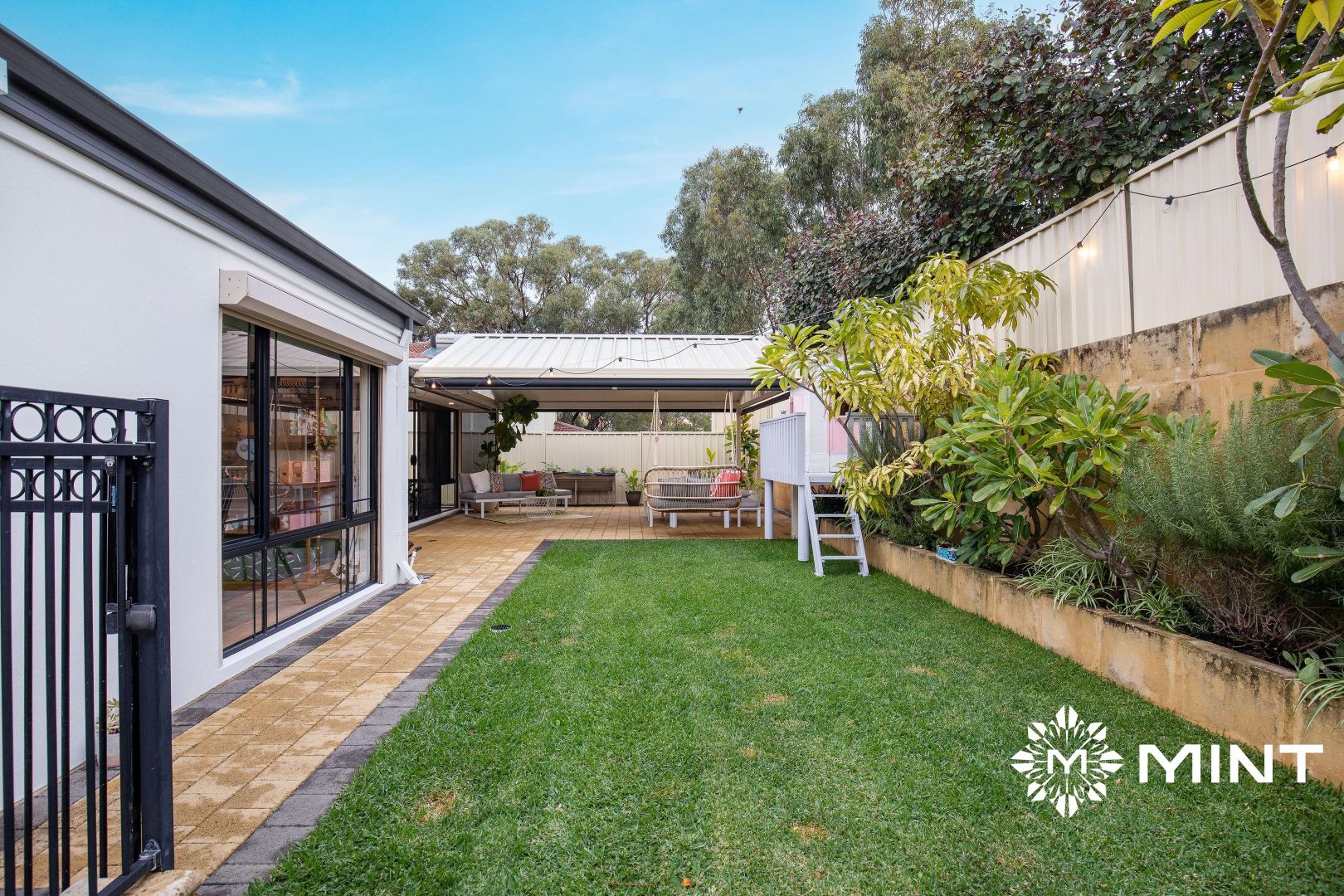 13A Langdale Street, Wembley Downs WA 6019, Image 2