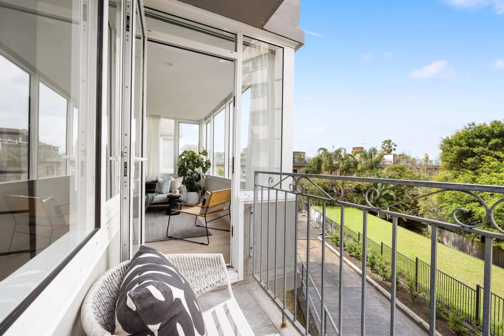 Bellevue Hill photo 8