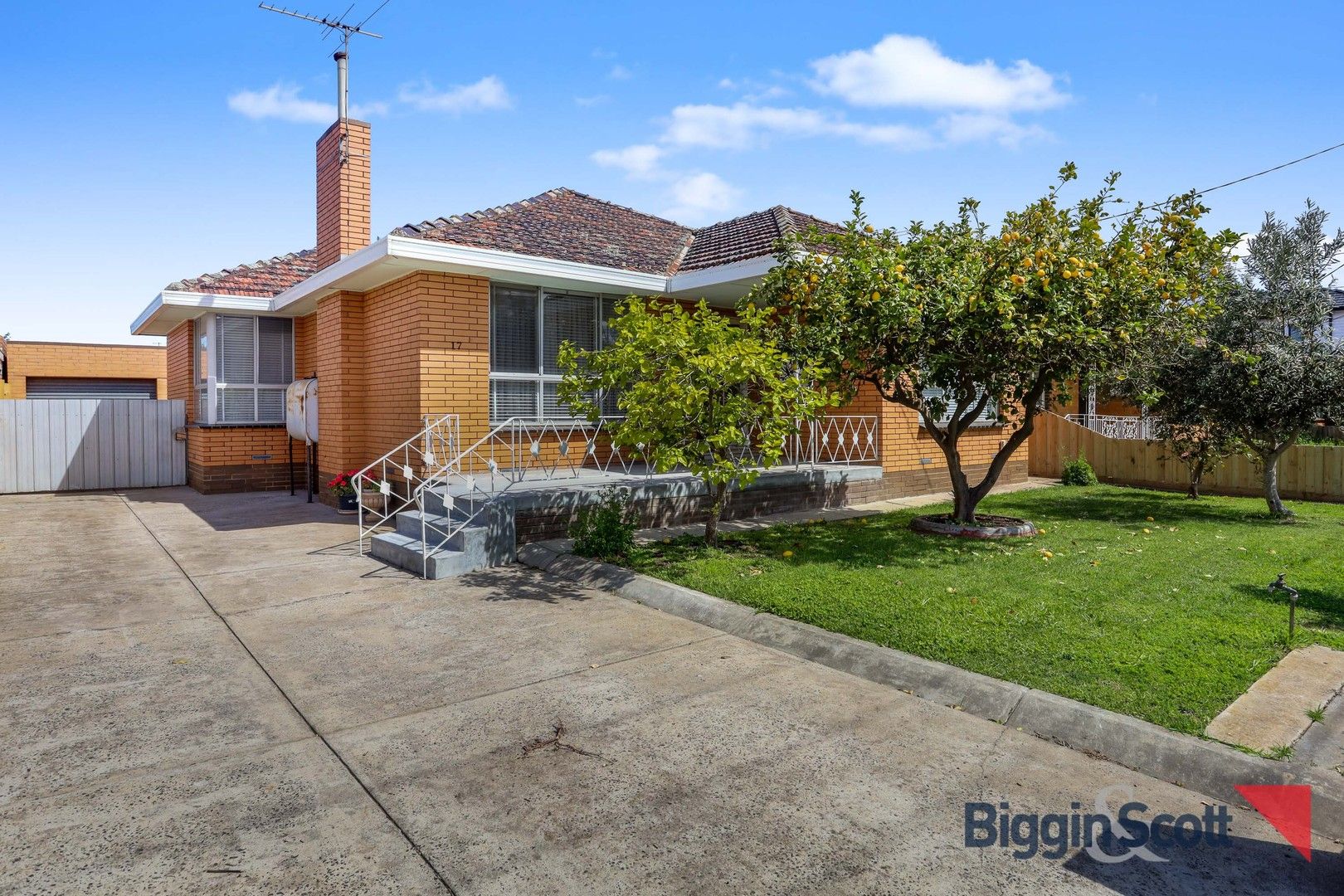 3 bedrooms House in 17 Westwood Way ALBION VIC, 3020
