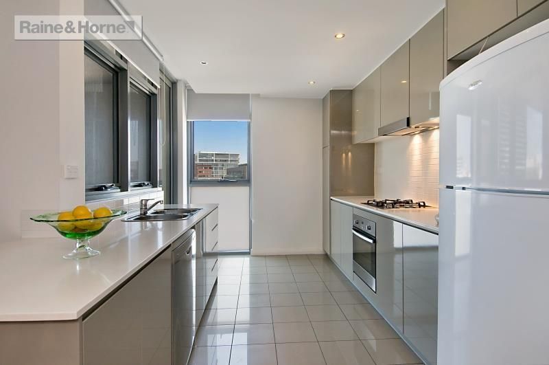 410/335 Wharf Road, Newcastle NSW 2300, Image 2