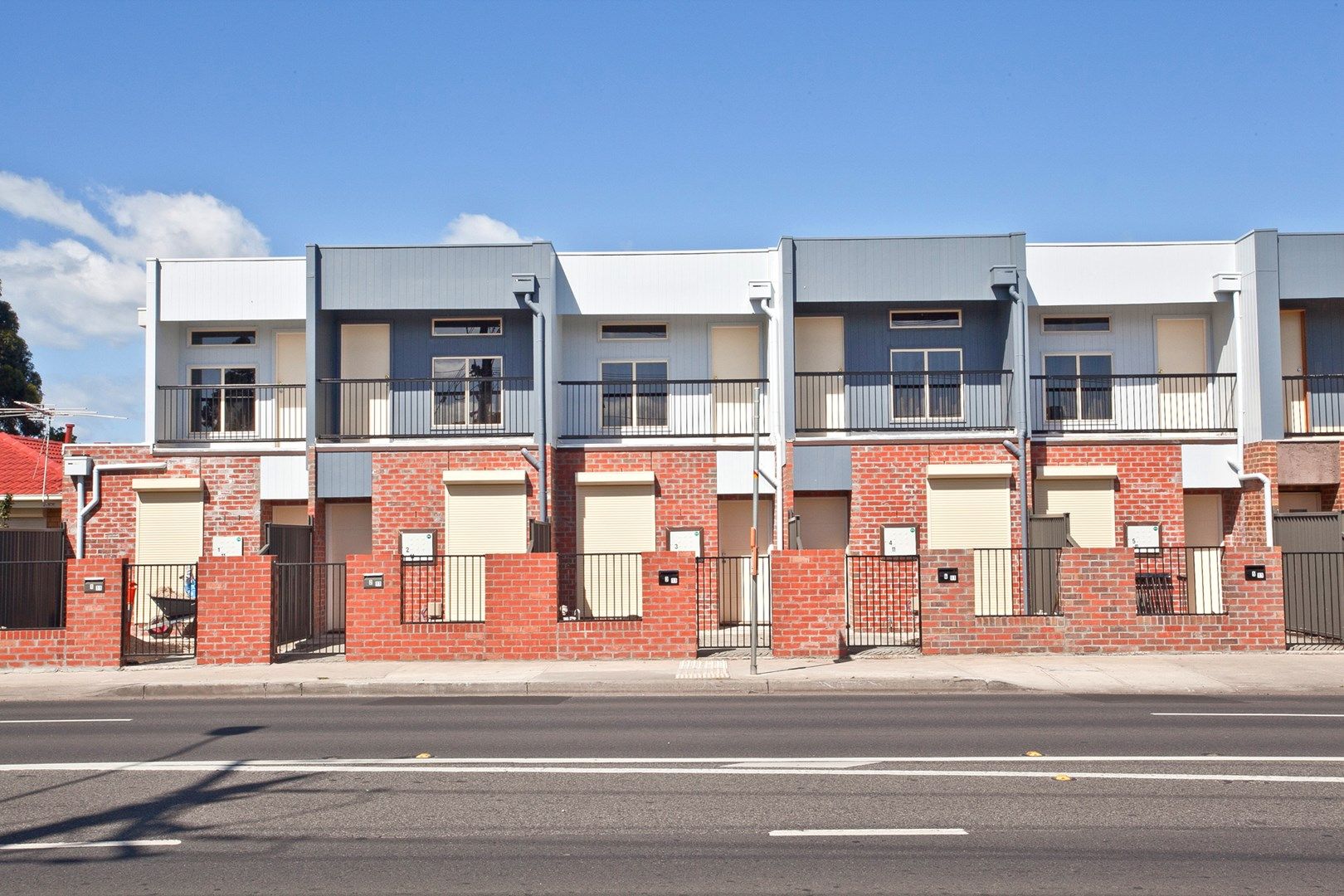 2 bedrooms Townhouse in 3/11 Ballarat Road MAIDSTONE VIC, 3012