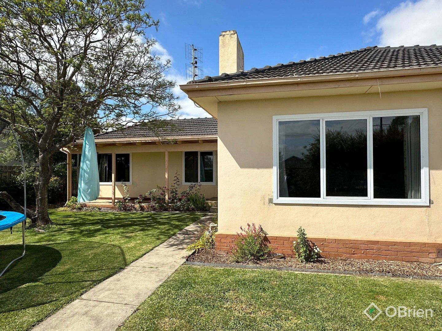 3 bedrooms House in 147 Wallace Street BAIRNSDALE VIC, 3875
