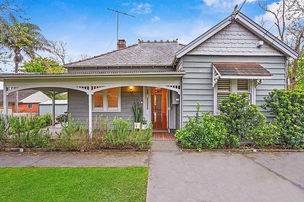 4 bedrooms House in 182 Old Northern Road CASTLE HILL NSW, 2154