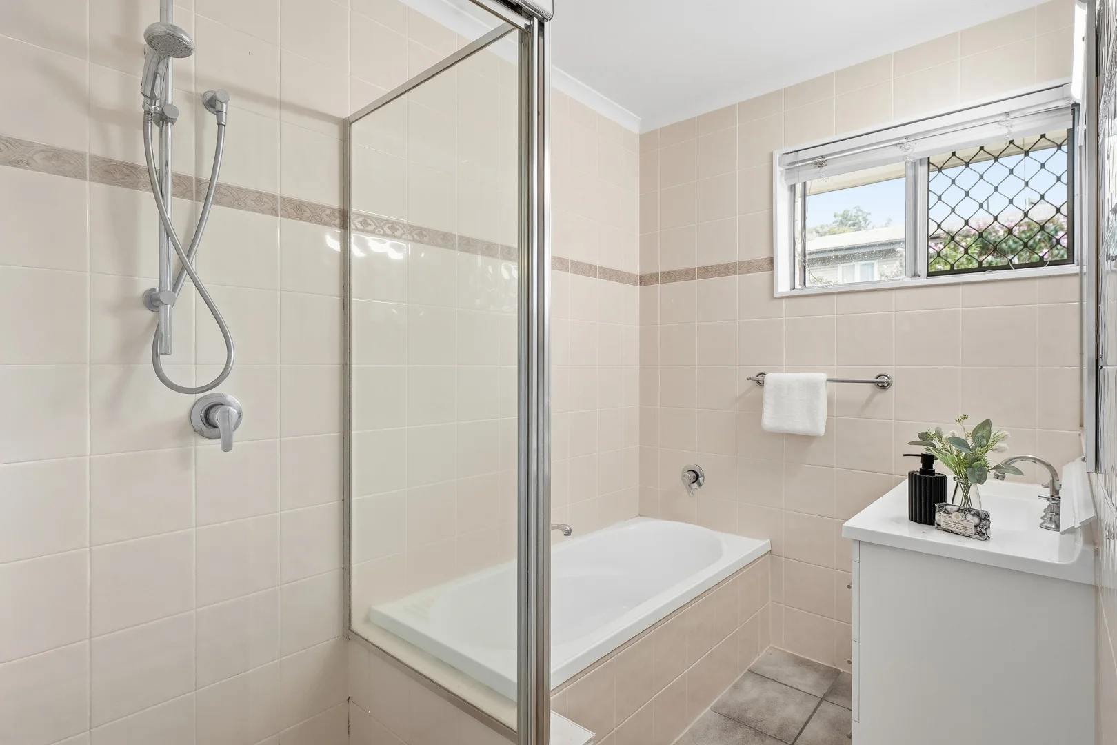 Additional image 11 of 1 Boodera Street, Oxley QLD 4075