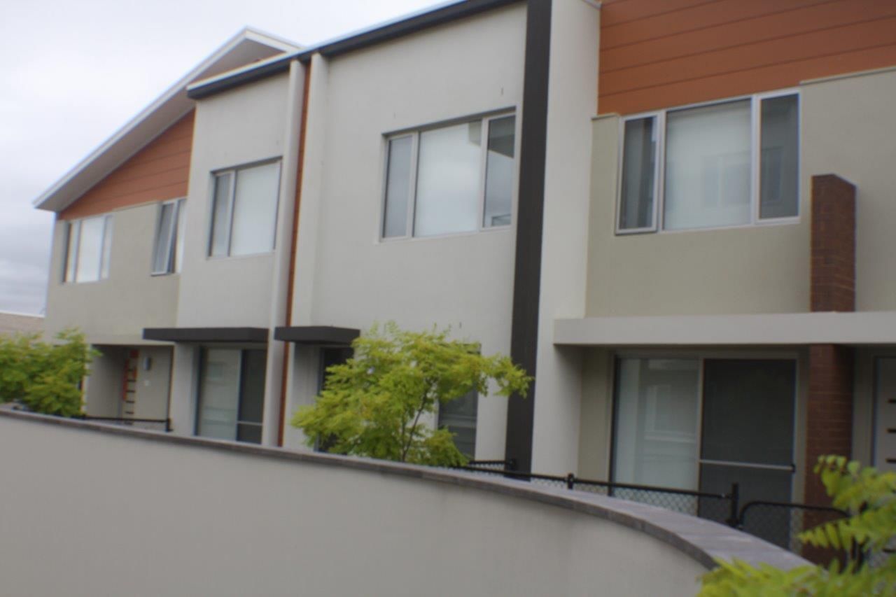 3 bedrooms Townhouse in 31/101 Kinloch Circuit BRUCE ACT, 2617
