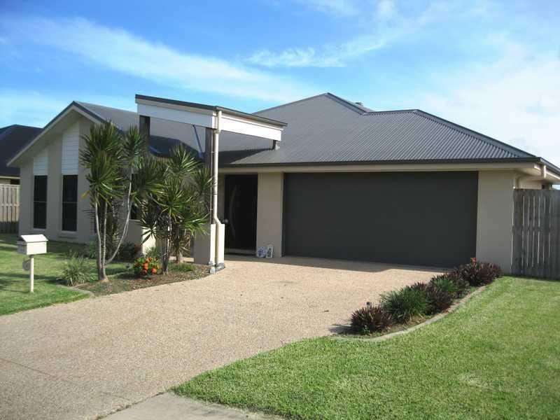 4 bedrooms House in 8 Ulladulla Street BLACKS BEACH QLD, 4740