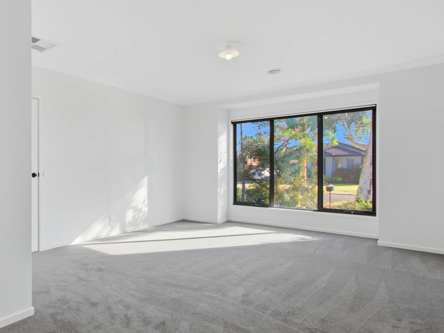 Additional image 11 of 18 Dianella Place, Bairnsdale VIC 3875