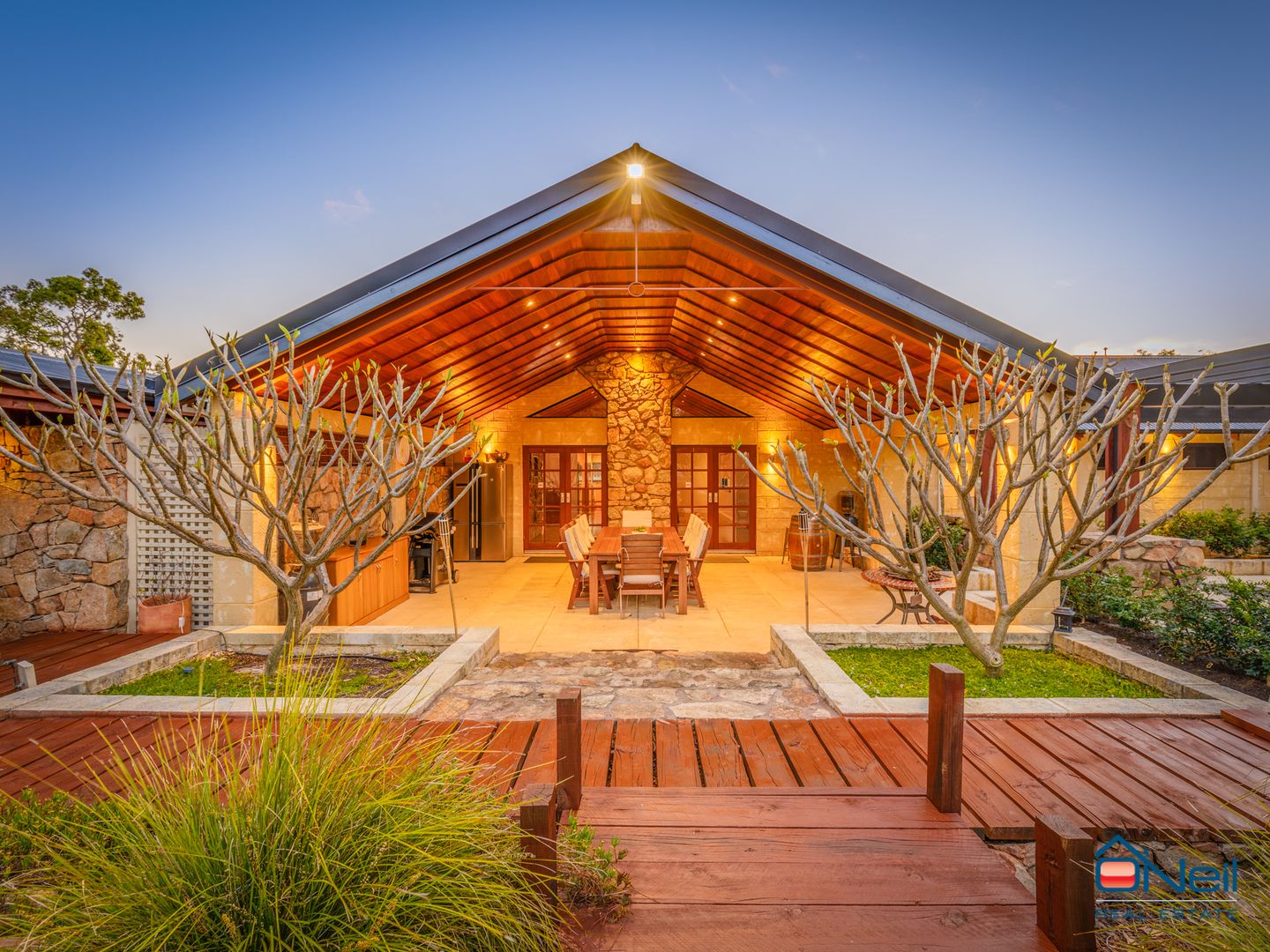 100 Bruns Drive, Darling Down Property History & Address Research