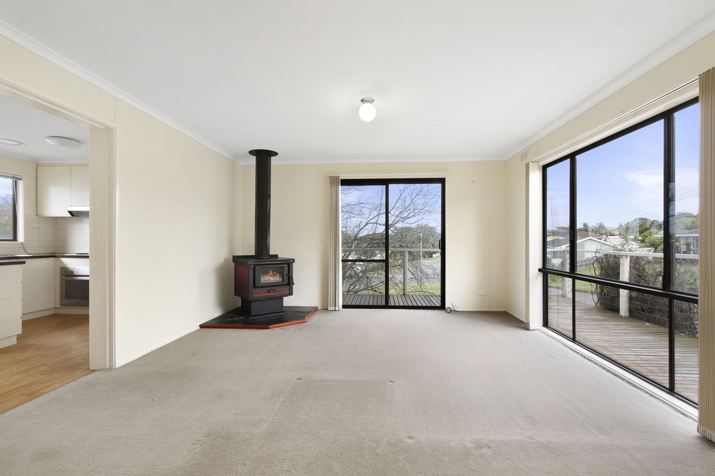 20 Nautilus Way, Lakes Entrance VIC 3909, Image 2