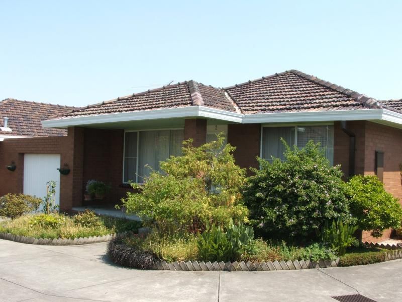 Clyde court online oak park