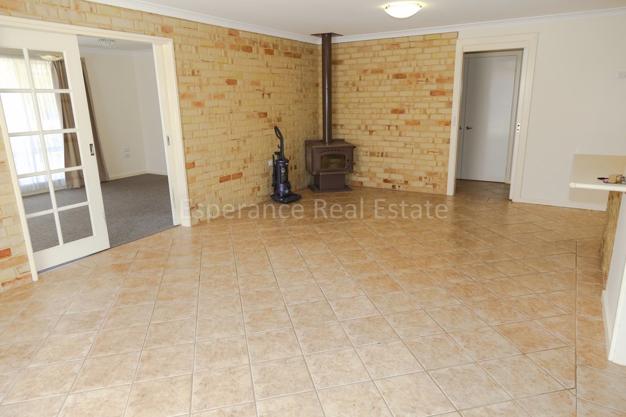 2 Treasure Road, Sinclair WA 6450, Image 2