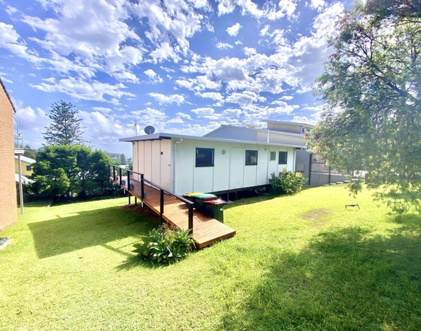 39 High Street, Black Head NSW 2430