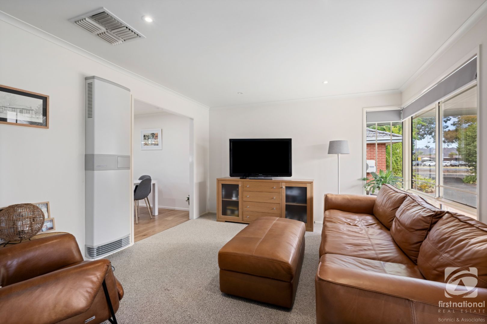 2/160 Melbourne Road, Wodonga VIC 3690, Image 2