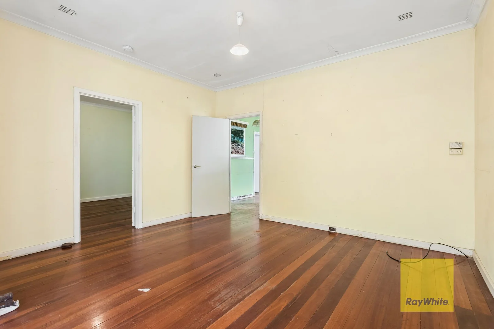 Additional image 9 of 7 Jinda Road, Koongamia WA 6056