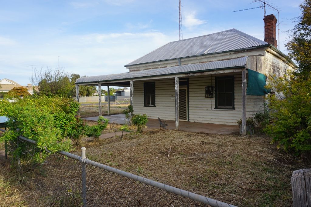 22 Shire Street, West Wyalong NSW 2671