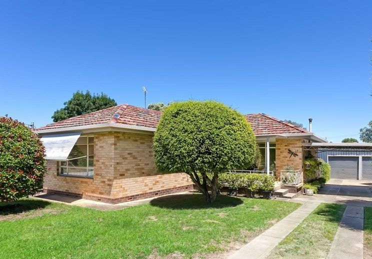 3 bedrooms House in 38 Manoora Avenue MOUNT AUSTIN NSW, 2650