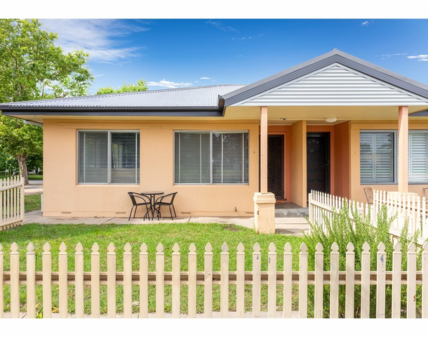 2/441 Perry Street, Albury NSW 2640