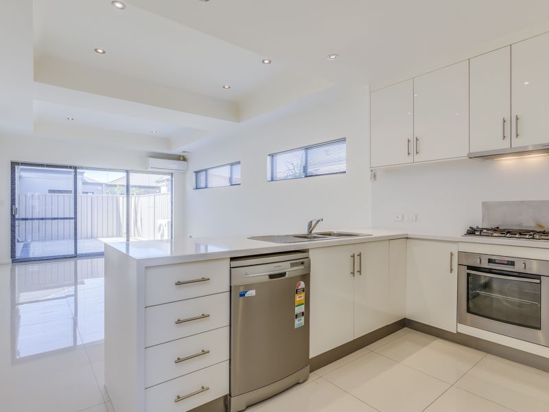 3 bedrooms Villa in 1/9 Walga Court YOKINE WA, 6060