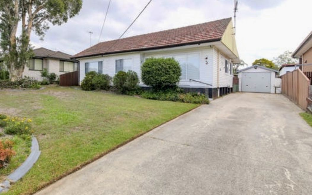 4 bedrooms House in 71 Bringelly Road KINGSWOOD NSW, 2340