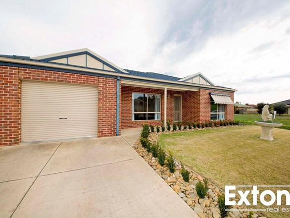 7 Sunshine Boulevard, Mulwala NSW 2647