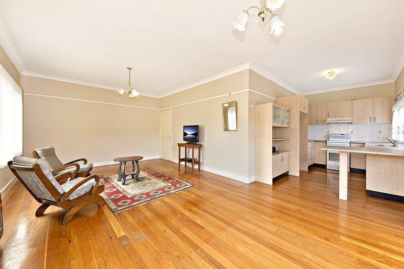 29 Trevenar Street, ASHBURY NSW 2193, Image 2