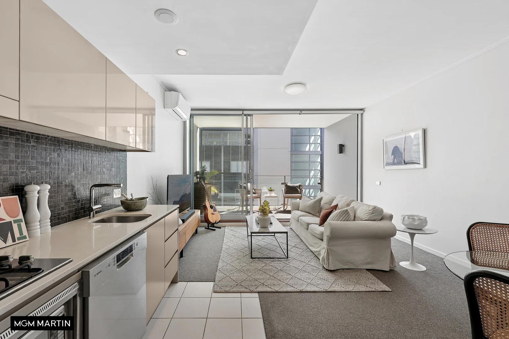 Additional image 3 of 337/2-4 Powell Street, Waterloo NSW 2017