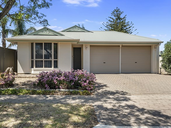 26 Macquarie Avenue, Hillcrest SA 5086