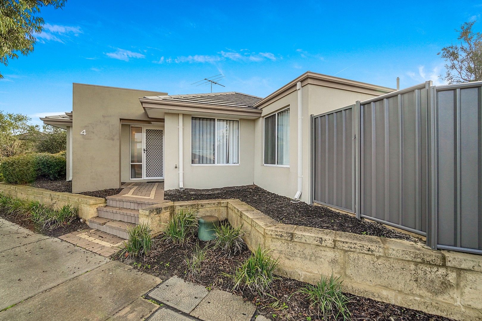 3 bedrooms House in 4/49 Mallard Way BALDIVIS WA, 6171