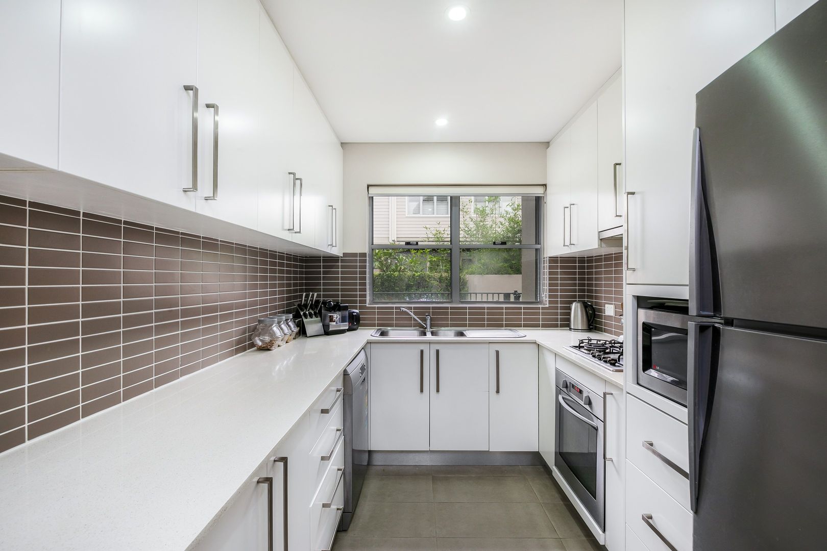 10/27-29 Durbar Avenue, Kirrawee NSW 2232, Image 2