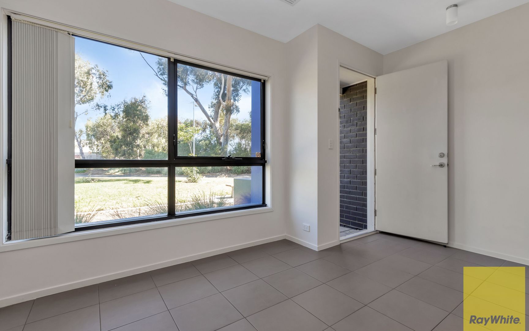 21 Derby Lane, St Clair SA 5011, Image 2