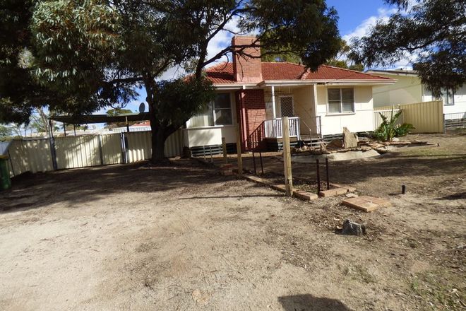 Picture of 87 Caw St, MERREDIN WA 6415