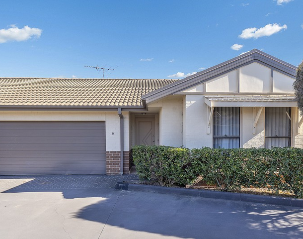 6/12 Denton Park Drive, Rutherford NSW 2320