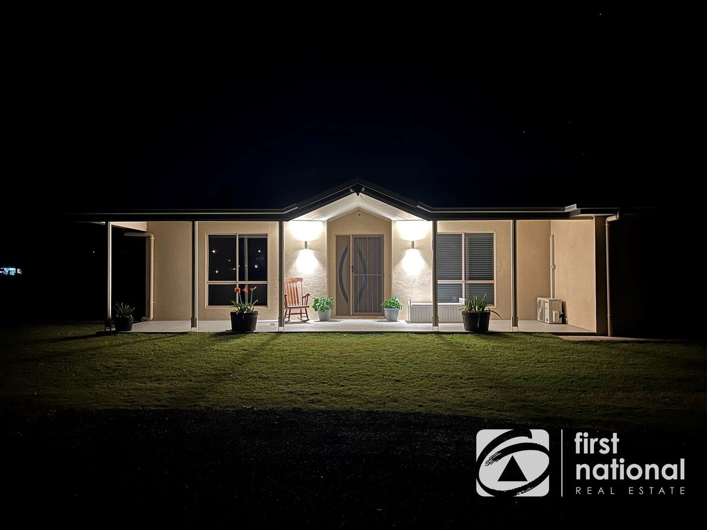 3 bedrooms Acreage / Semi-Rural in 33 Oak Street CHINCHILLA QLD, 4413