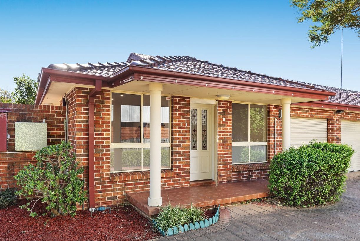 2 bedrooms Villa in 1/43 Magower Road PENDLE HILL NSW, 2145