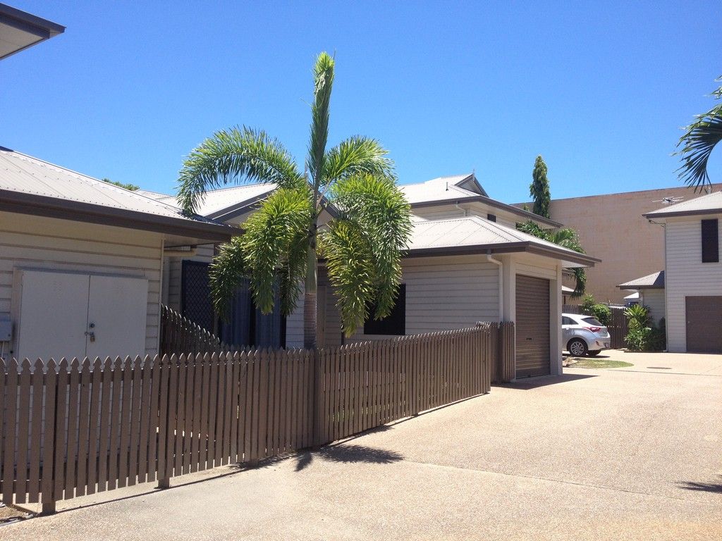 2/97 Livingston Street, West End QLD 4810, Image 1