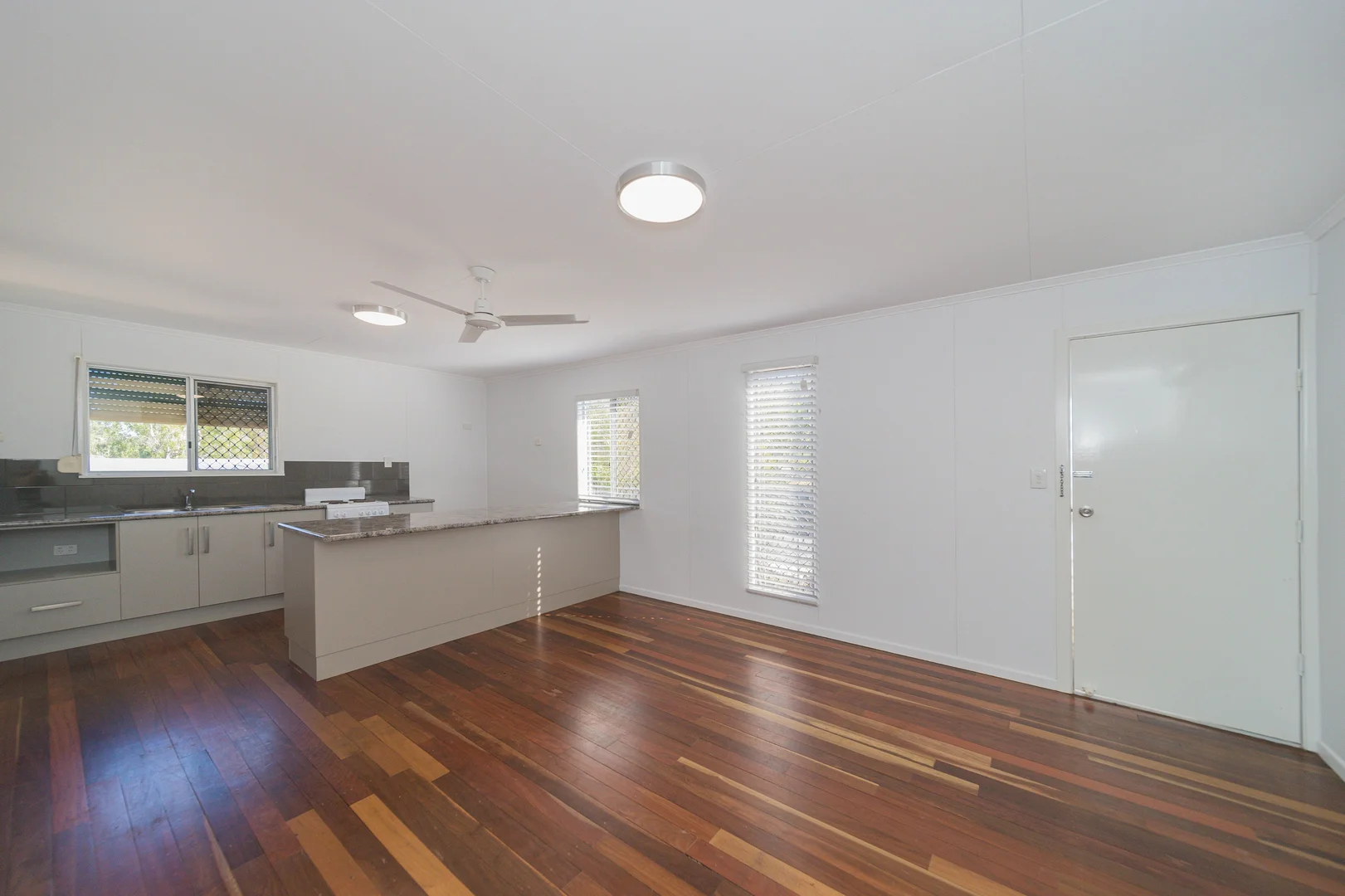 Additional image 3 of 234 Elphinstone Street, Koongal QLD 4701