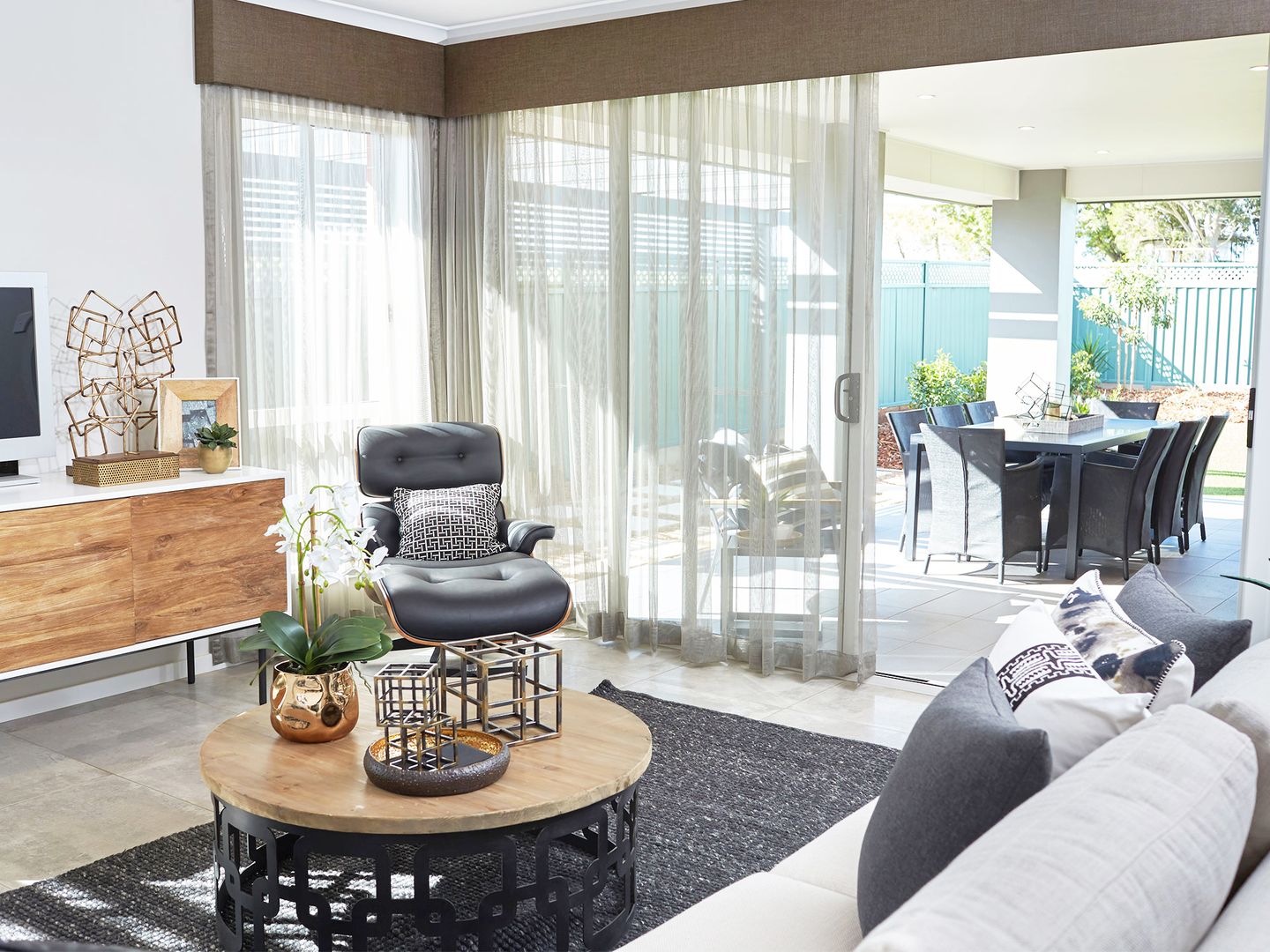 404 Street, Walloon QLD 4306 Domain