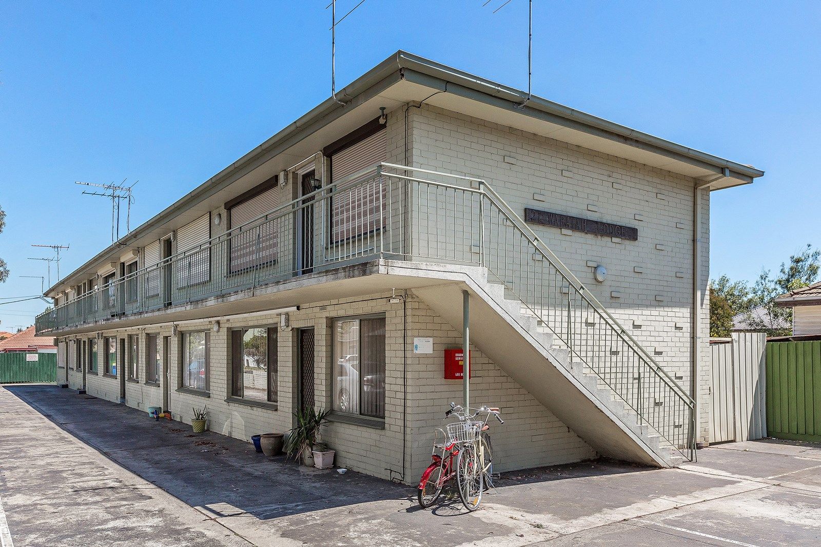 8/21 Hampton Parade, West Footscray VIC 3012, Image 2