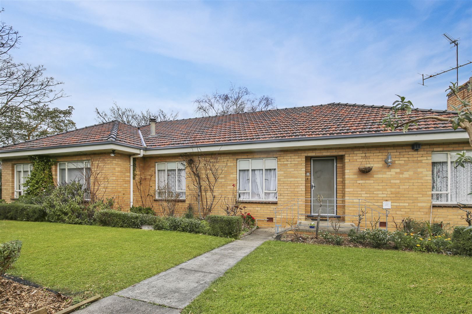 18-20 Peacock Street, Mirboo North VIC 3871, Image 2