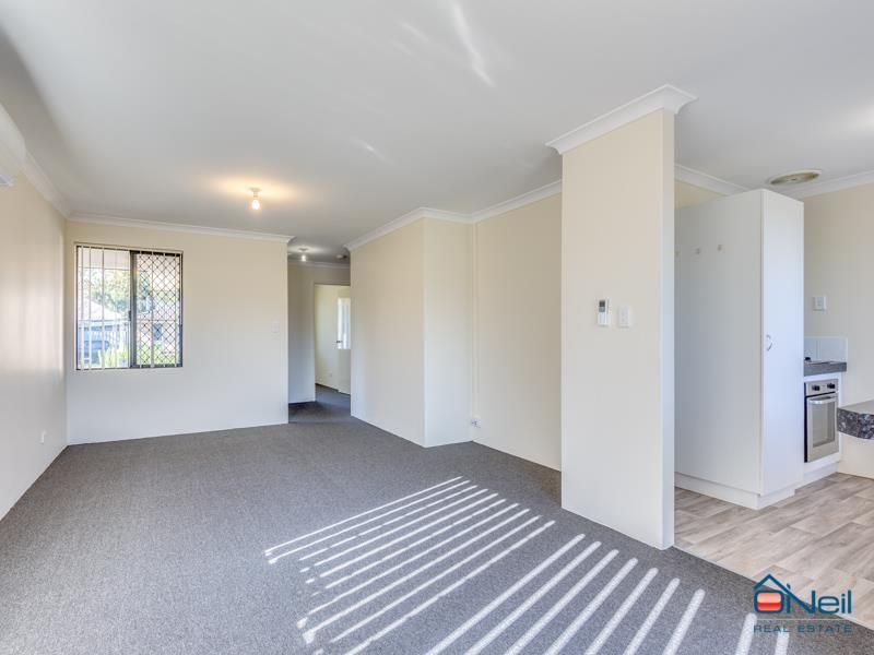 Unit 5/17 Devonshire Terrace, Armadale WA 6112 Villa For Rent 450