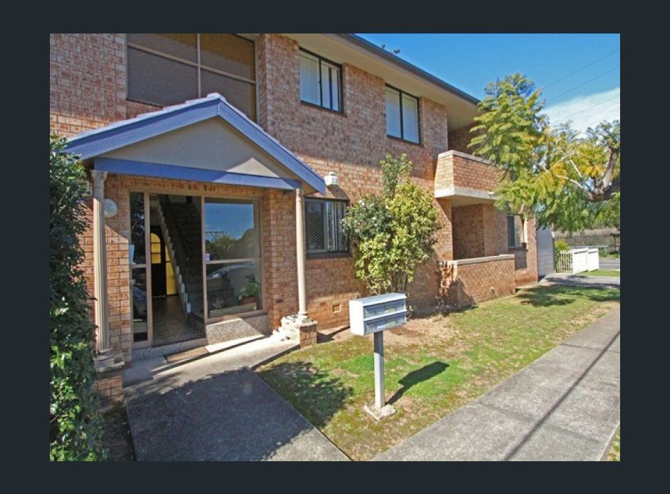2 bedrooms Apartment / Unit / Flat in 2/5 The Crescent PENRITH NSW, 2750