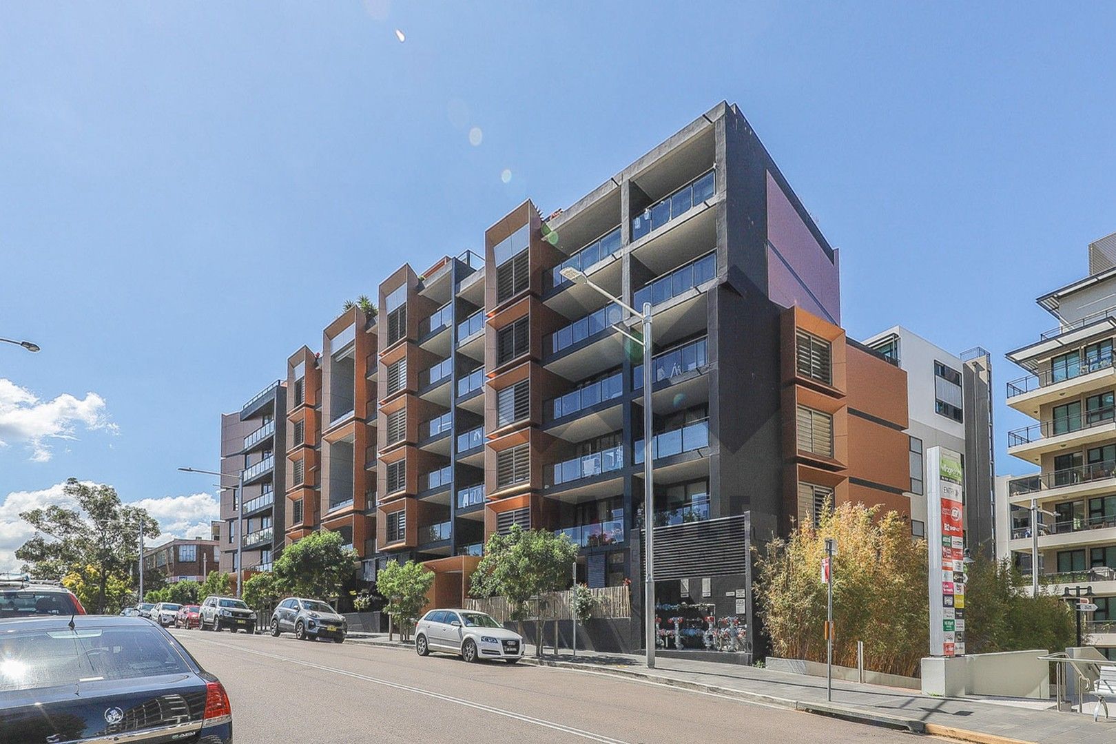 2 bedrooms Apartment / Unit / Flat in 37/21 Bay Drive MEADOWBANK NSW, 2114