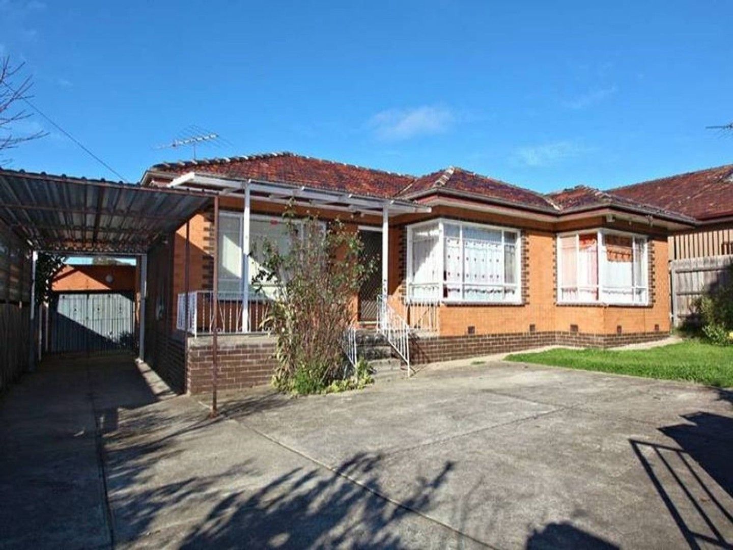 3 bedrooms House in 35 Sanders Avenue SUNSHINE VIC, 3020