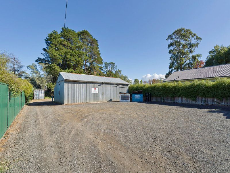 112 Main Road, Campbells Creek VIC 3451, Image 2