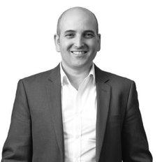 Carlos Ovelheiro, Sales representative