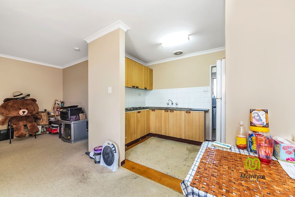 27/30 River Street, Oaks Estate ACT 2620, Image 2