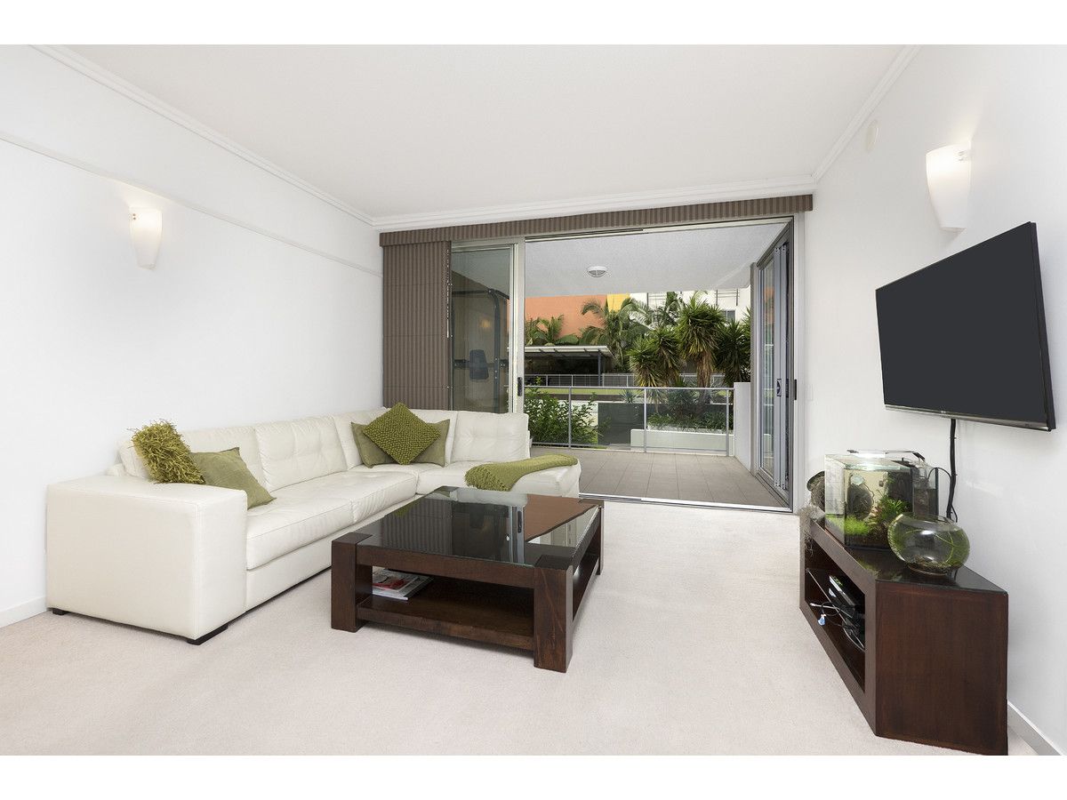 209/51 Hope Street, Spring Hill QLD 4000, Image 2