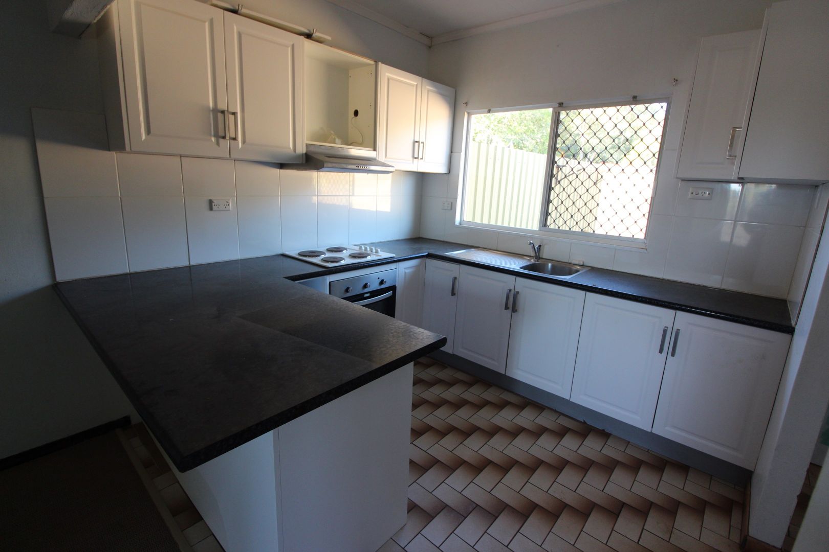 1-2/1 Jacobsen Crescent, Mount Isa QLD 4825, Image 2