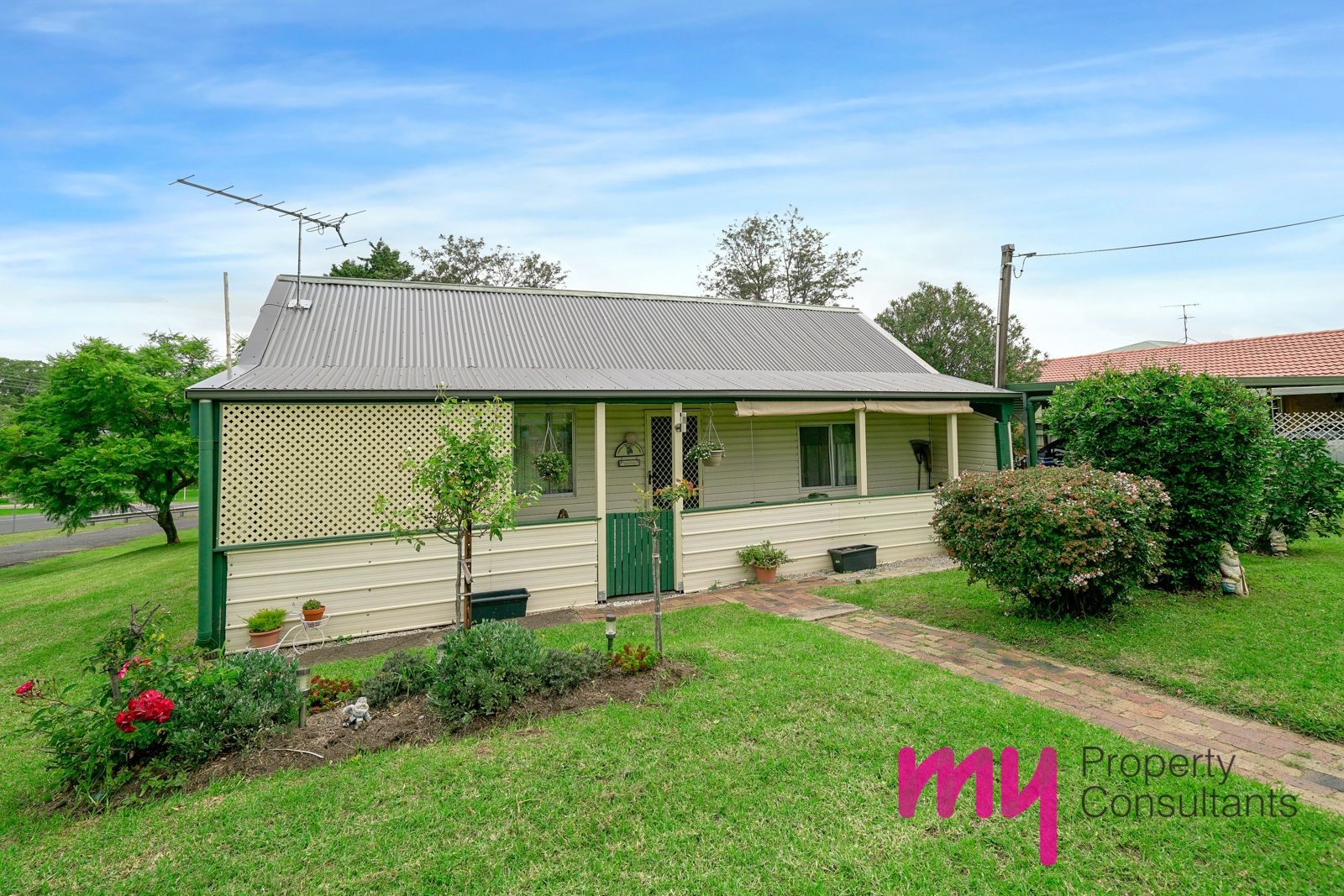 3 Russell Street, The Oaks NSW 2570, Image 0