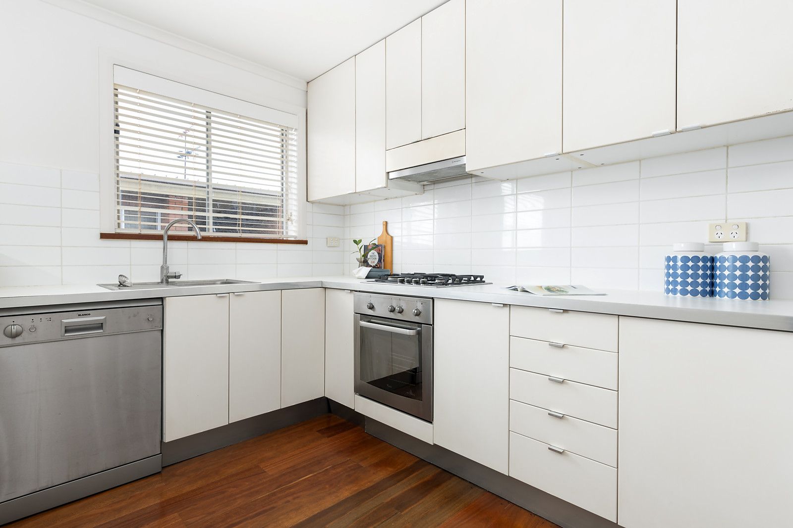 9/174a Clarke Street, Northcote VIC 3070, Image 2